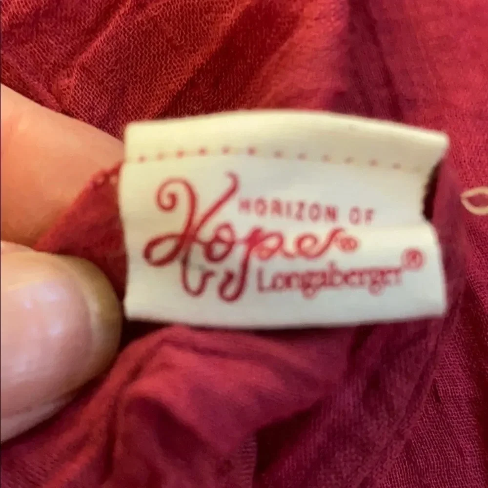 •Longaberger• Horizon of Hope Scarf, like new💕